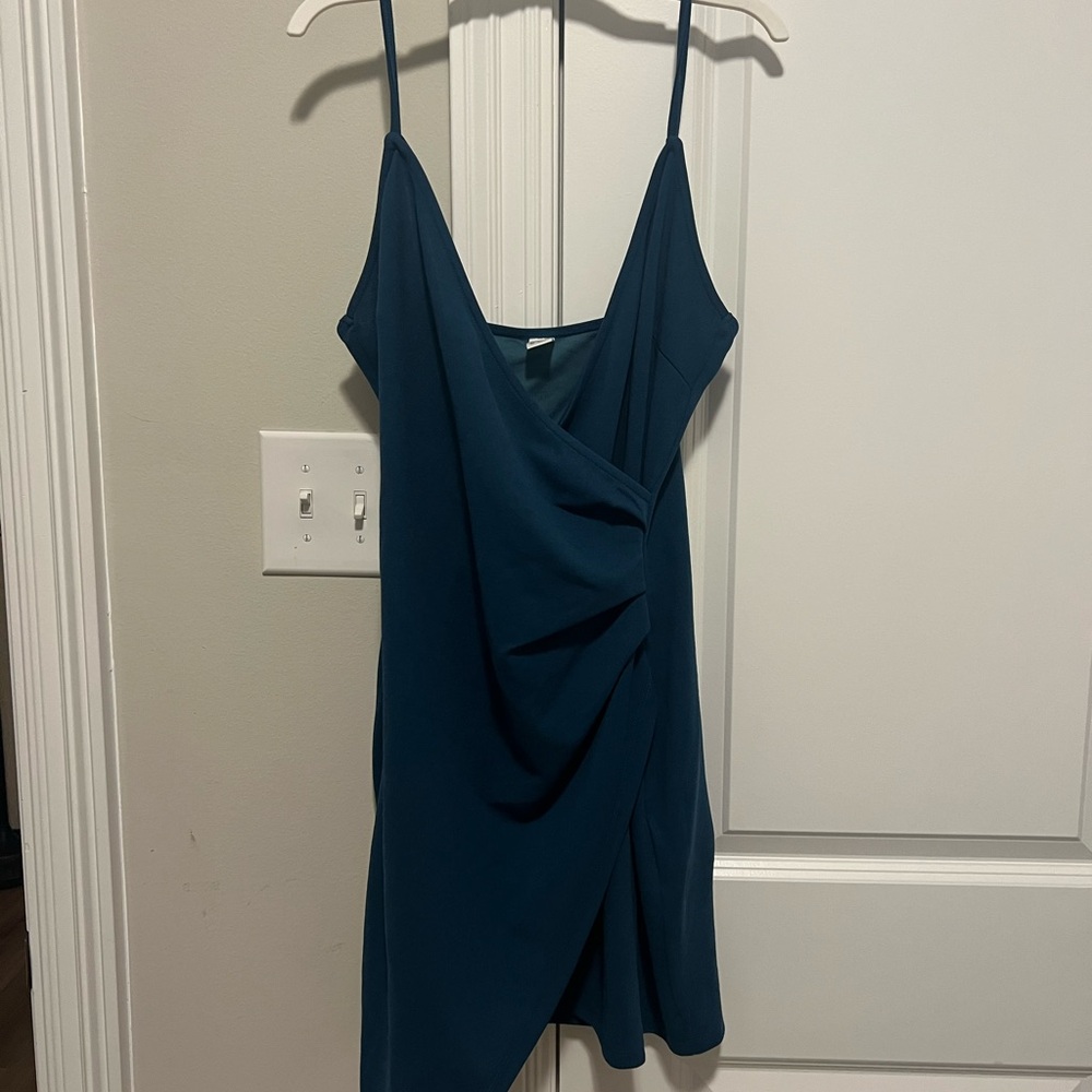 Elegant Teal Spaghetti Strap Dress